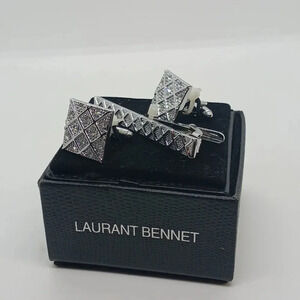 NWT MEN'S LAURANT BENNET CUFF-LINK AND TIE BAR SET